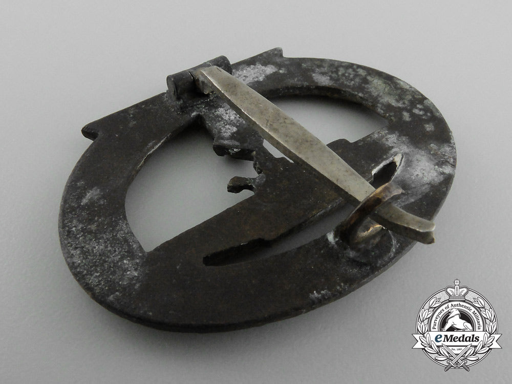 a_kriegsmarine_submarine_badge_by_c._e._juncker_d_5521