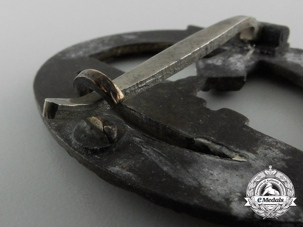 a_kriegsmarine_submarine_badge_by_c._e._juncker_d_5522