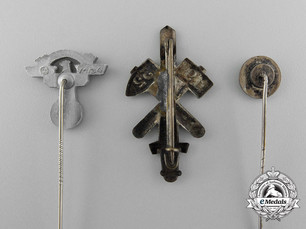 germany,_third_reich._a_lot_of_three_badges_and_stick_pins_d_5610_1
