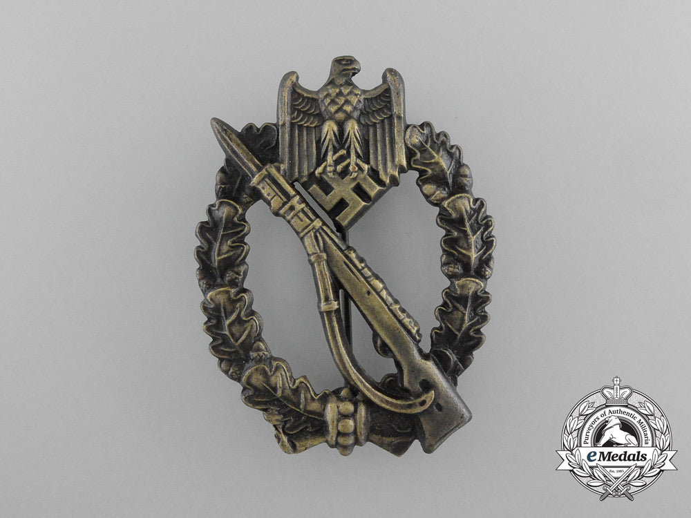 a_mint_infantry_assault_badge;_bronze_grade_d_5621
