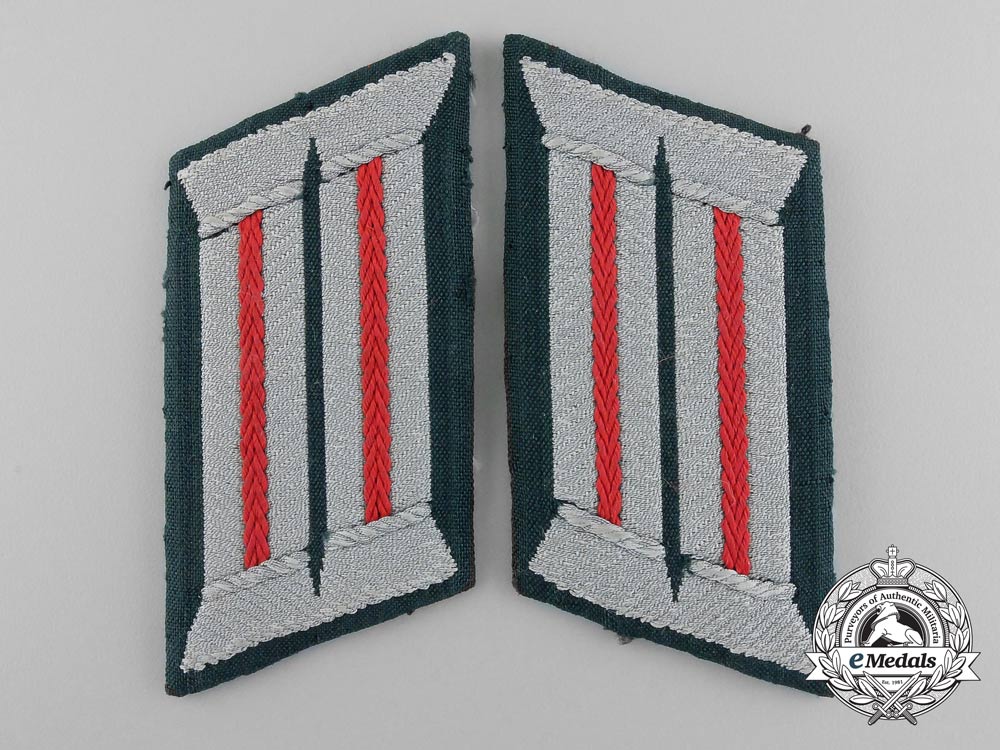 a_grouping_of_wehrmacht_artillery_insignia_d_5658_1