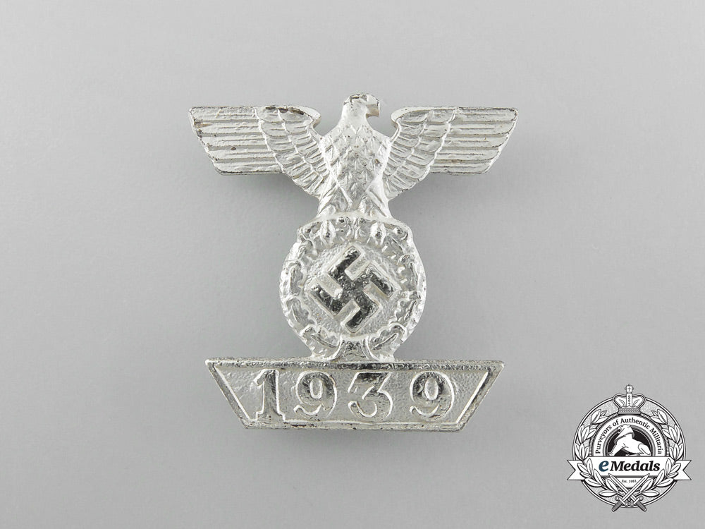 an_absolutely_mint_clasp_to_the_iron_cross1939_second_class;_type_ii_in_original_ldo_marked_box_of_issue_d_5736_1