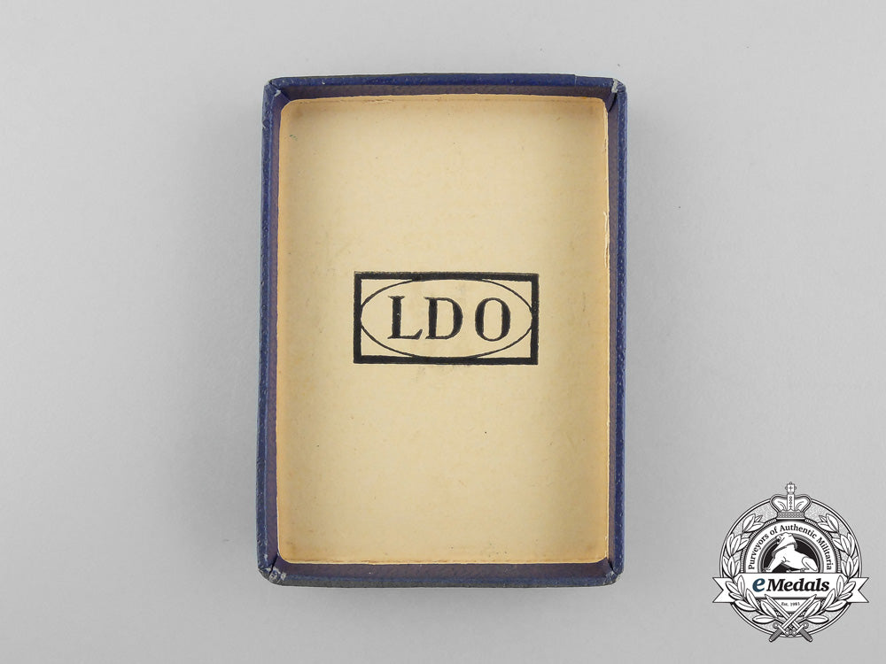 an_absolutely_mint_clasp_to_the_iron_cross1939_second_class;_type_ii_in_original_ldo_marked_box_of_issue_d_5742_1