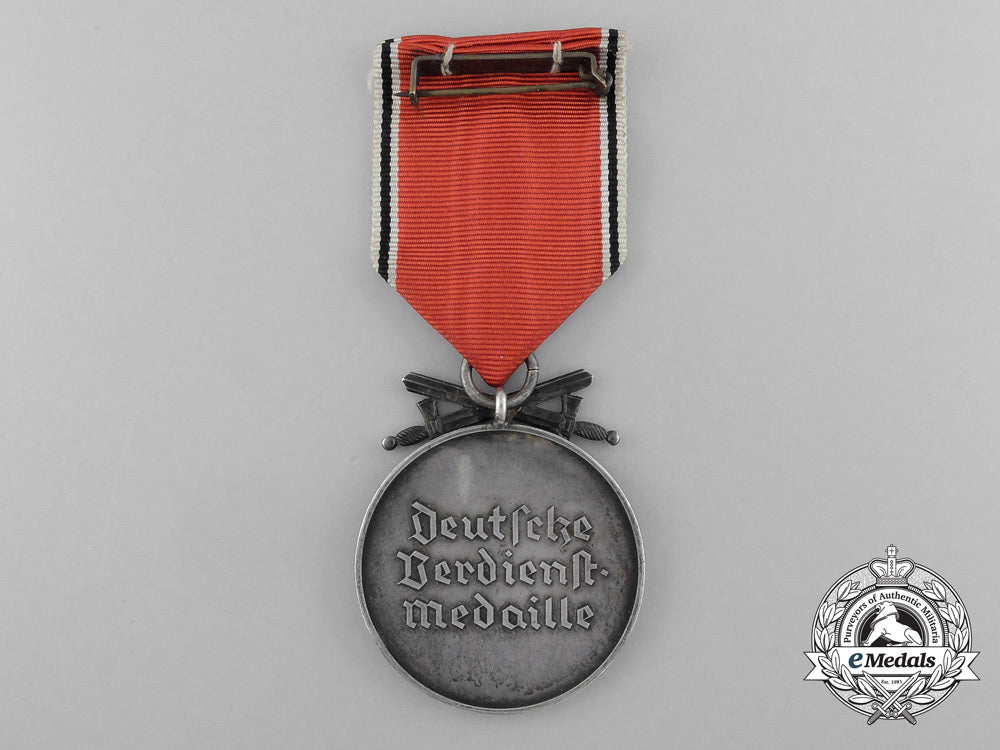 a_german_eagle_order_silver_merit_medal_with_swords_by_pr._münze,_berlin_d_5769_1