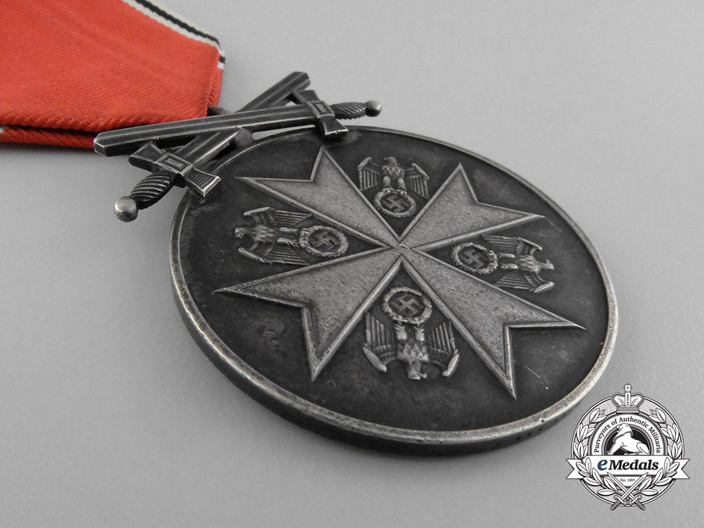 a_german_eagle_order_silver_merit_medal_with_swords_by_pr._münze,_berlin_d_5770_1