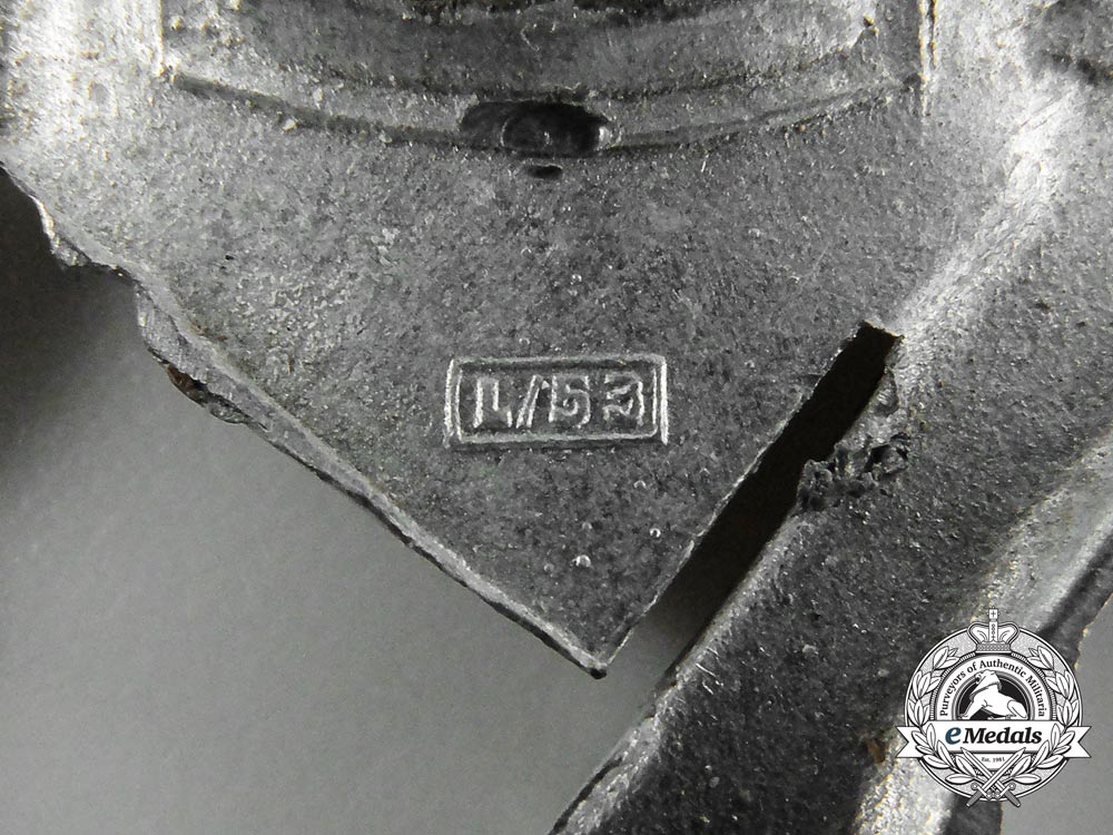 an_early_silver_grade_infantry_badge_by_hymmen&_co._d_6022