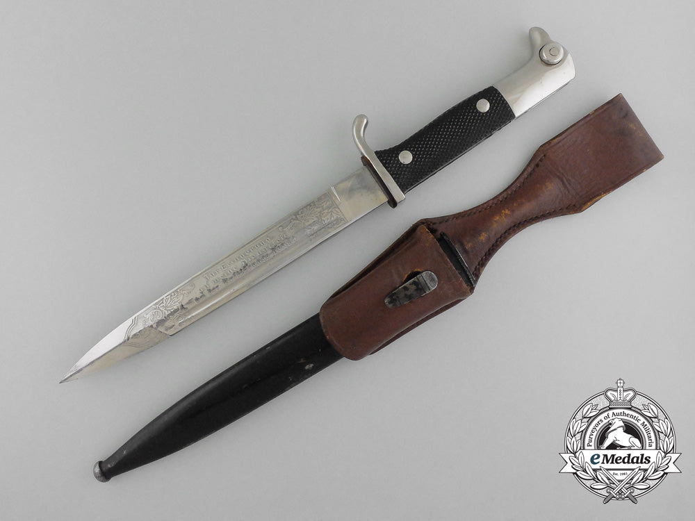 an_etched_bayonet_dedicated_to_the_reconnaissance_detachment_division4_d_6143