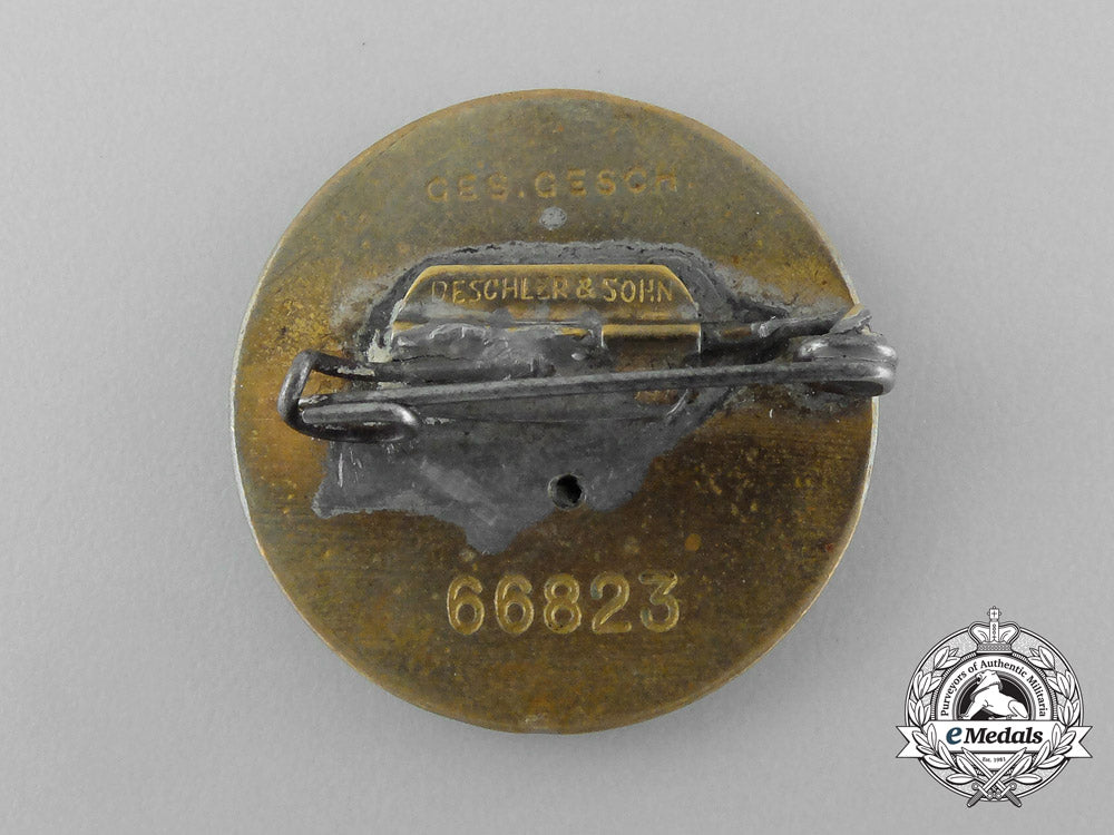 a_nsdap_golden_party_badge_by_deschler&_sohn_belonging_to_w._fritzsche;_large_version_d_6150_1