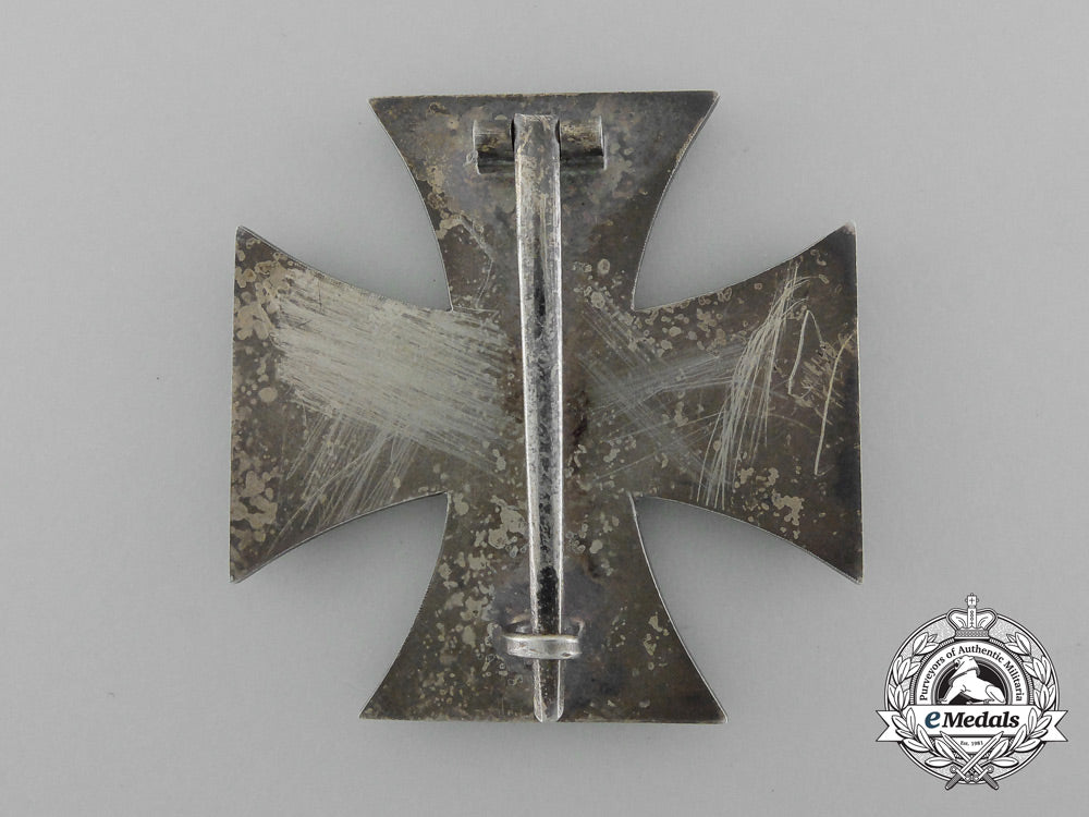 germany,_third_reich._an_iron_cross1939,_i_class_with_case,_godet_d_6308_2_1