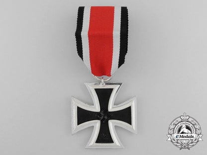 an_iron_cross1939_second_class_by_gustav_brehmer_of_markneukirchen_d_6377_1