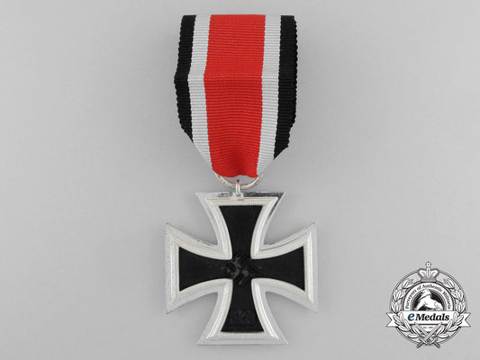 an_iron_cross1939_second_class_by_gustav_brehmer_of_markneukirchen_d_6377_1