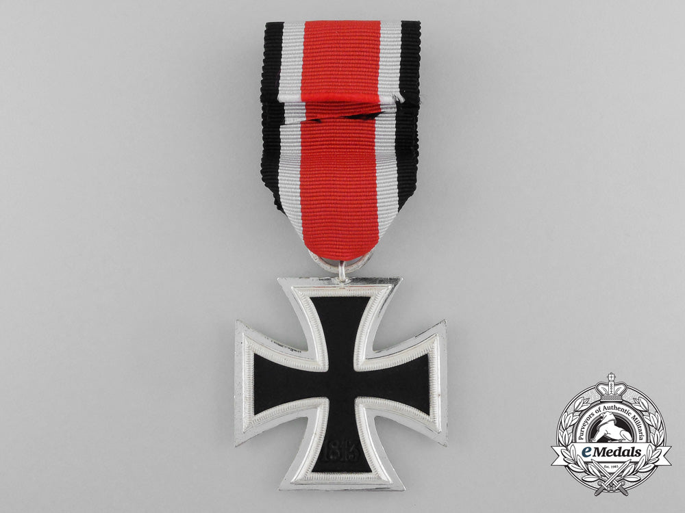 an_iron_cross1939_second_class_by_gustav_brehmer_of_markneukirchen_d_6380_1