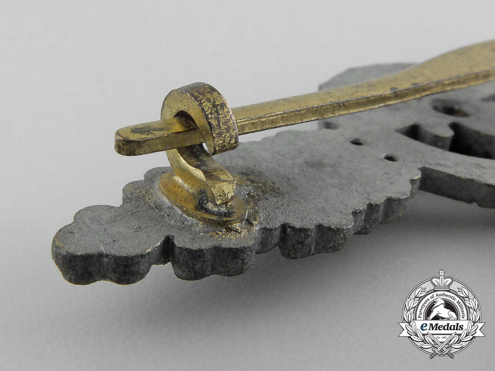 a_gold_grade_front_flying_clasp_for_transport_and_paratrooper_pilots_with_star_hanger_d_6415_1