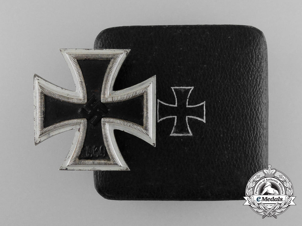 an_iron_cross1939_first_class_by_carl_wind_with_original_case_of_issue_d_6439