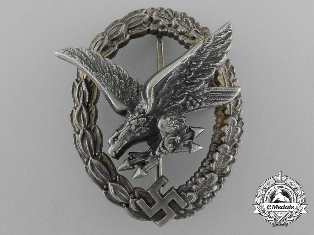 a_cased_radio_operator&_air_gunner_badge_by_berg&_nolte,_lüdenscheid_d_6492