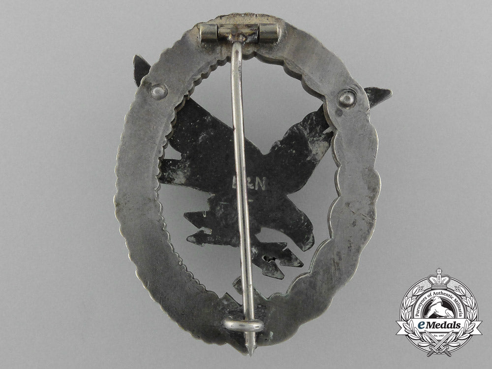 a_cased_radio_operator&_air_gunner_badge_by_berg&_nolte,_lüdenscheid_d_6493