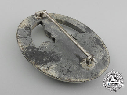 a_silver_grade_anti-_partisan_badge,_unmarked_juncker_d_6518