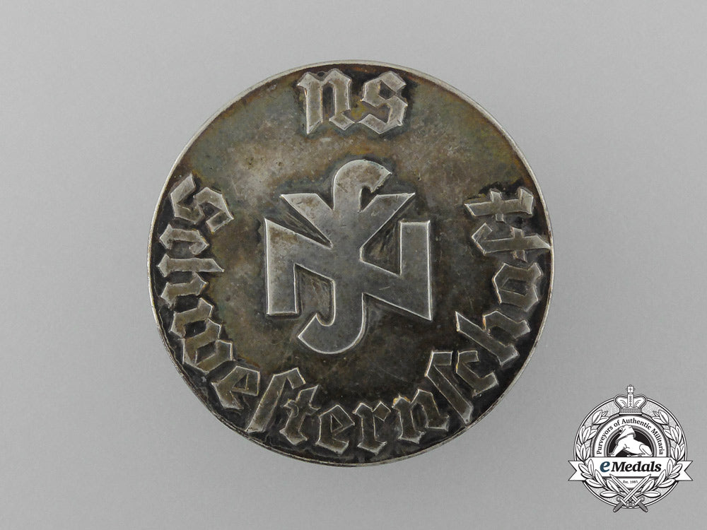 a_second_war_german_nurses_badge_in800_silver_d_6528