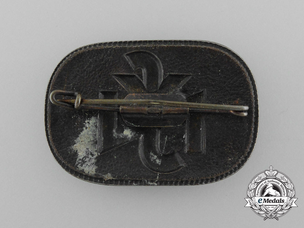a_national_socialist_people's_welfare(_nsv)_brooch_d_6548