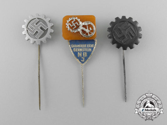 a_lot_of_three_daf_german_labour_front_stick_pins_d_6623_1_1