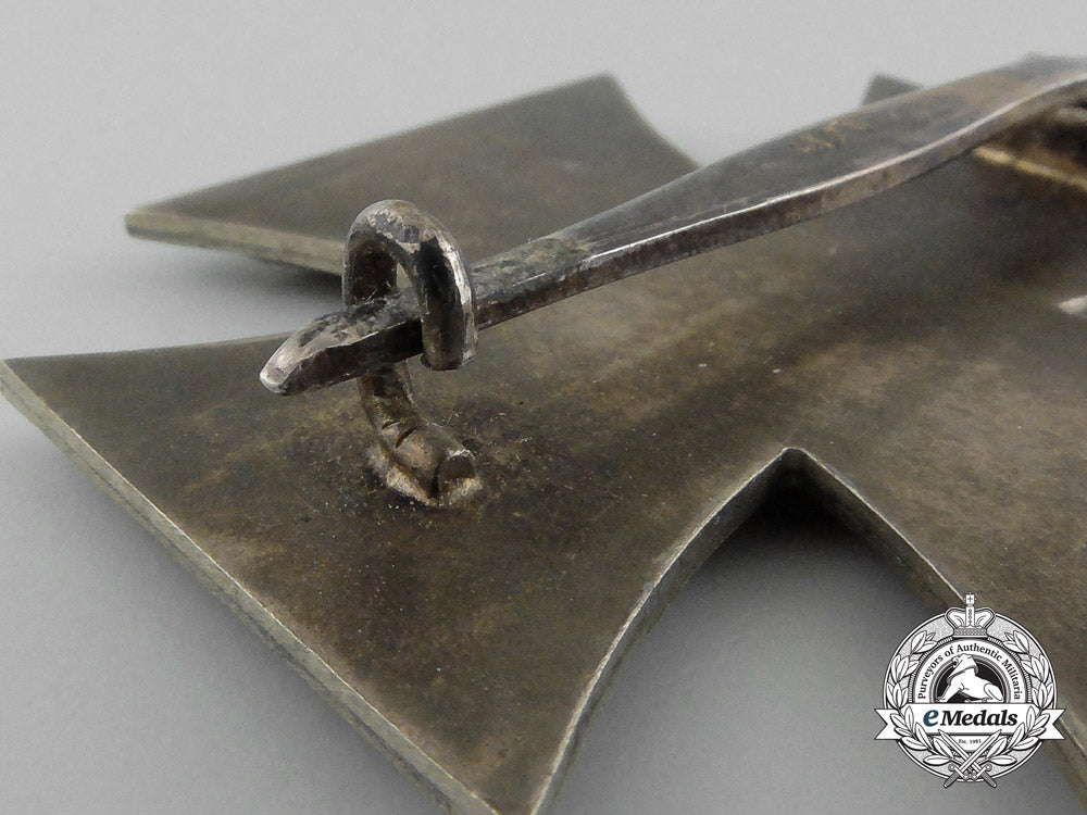 an_iron_cross_first_class1939_by_meybauer_with_case_d_6696
