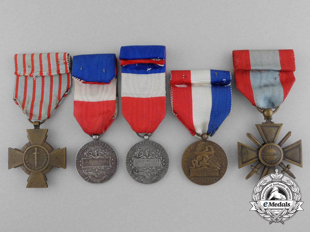 a_lot_of_five_french_medals_d_6821