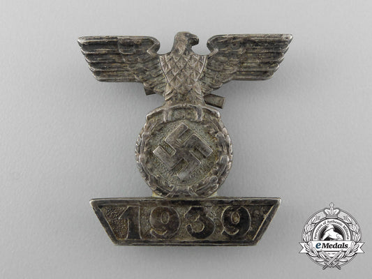a_clasp_to_the_iron_cross1939_second_class;_type_ii_d_6909_1