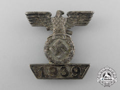 A Clasp To The Iron Cross 1939 Second Class; Type Ii