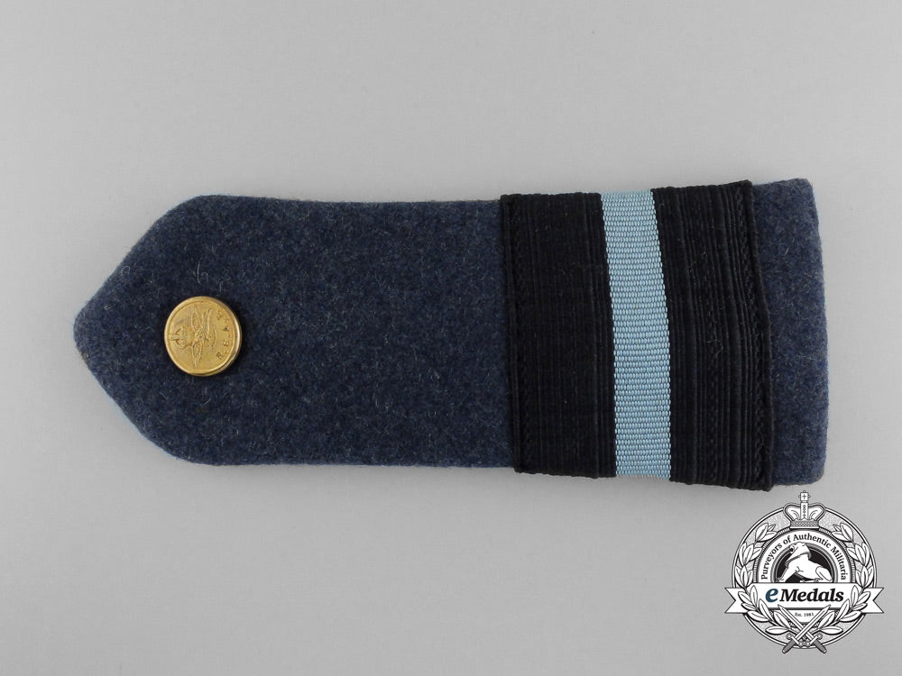 a_set_of_five_royal_canadian_air_force_shoulder_boards_d_6976