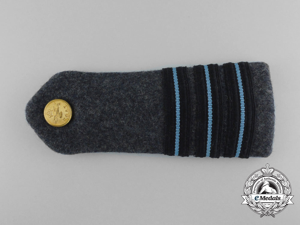 a_set_of_five_royal_canadian_air_force_shoulder_boards_d_6979