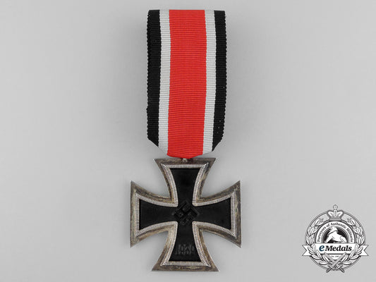 an_oversized_iron_cross1939_second_class_d_6983_1