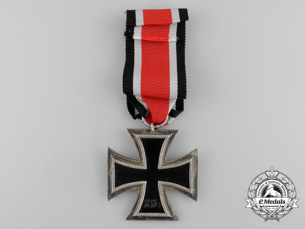 an_oversized_iron_cross1939_second_class_d_6986_1