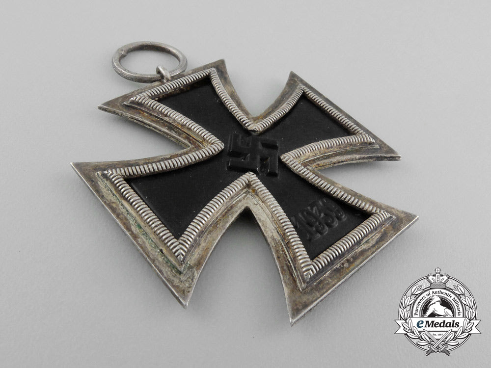 an_oversized_iron_cross1939_second_class_d_6987
