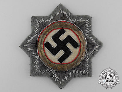 a_wehrmacht_heer(_army)_issue_german_cross_in_gold;_cloth_version_by_hermann_schmuck&_cie_d_6995_1