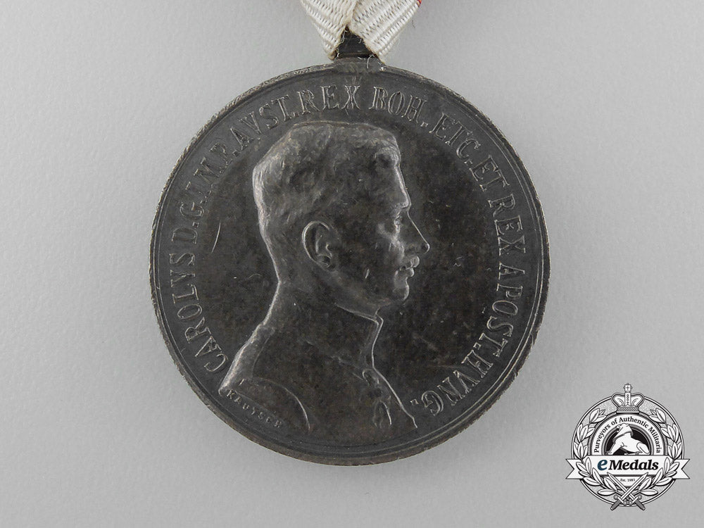 an_austrian_bravery_medal;_silver_grade,2_nd_class,_karl_i(1917-1918)_d_7052_1