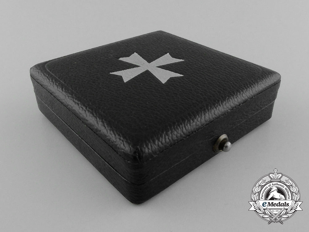 a_mint_war_merit_cross_first_class_without_swords_in_its_original_case_of_issue_d_7054
