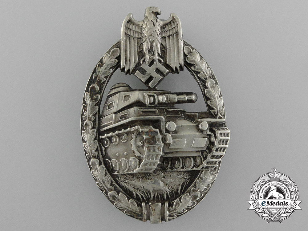 a_highly_desirable_silver_grade_tank_badge_by_juncker-_in"_neusilber"_d_7090