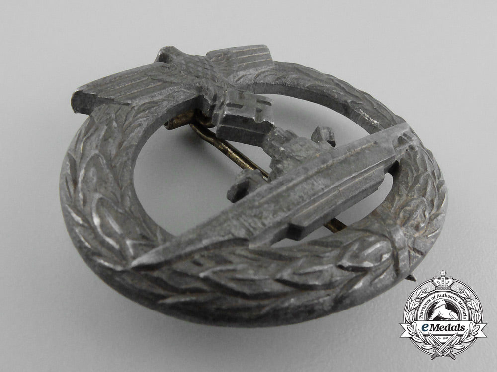 a_second_war_german_submarine_badge;_unmarked_d_7109