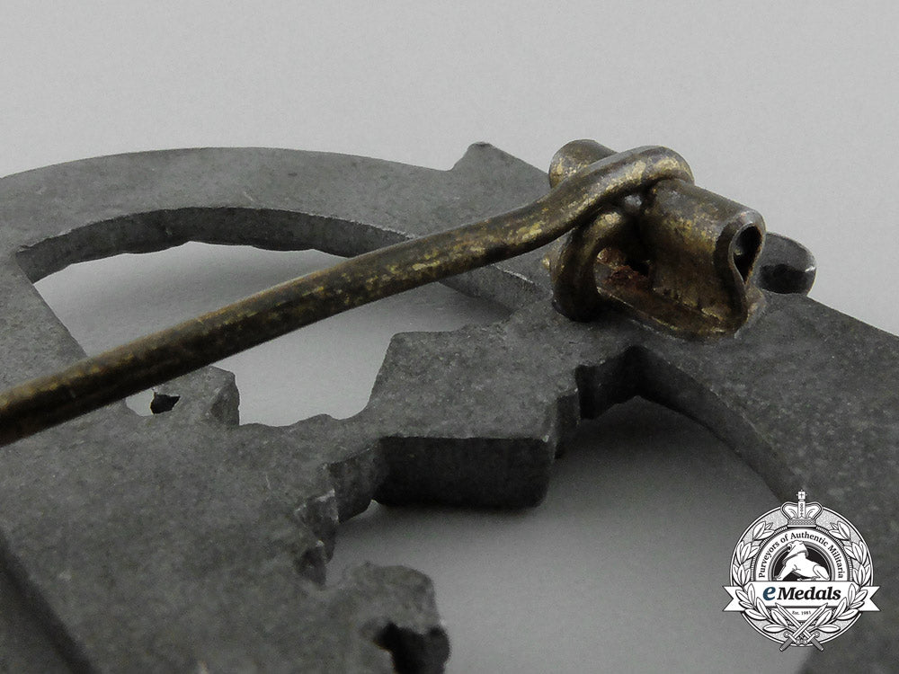 a_second_war_german_submarine_badge;_unmarked_d_7112