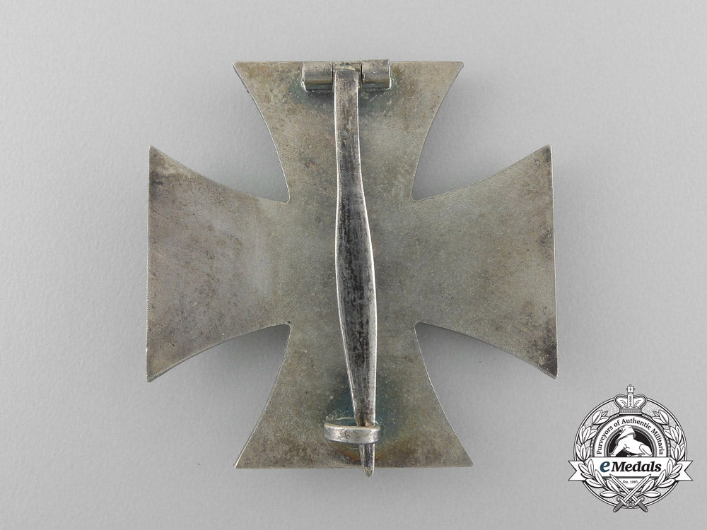 an_iron_cross_first_class1914_with_case_d_7123_1