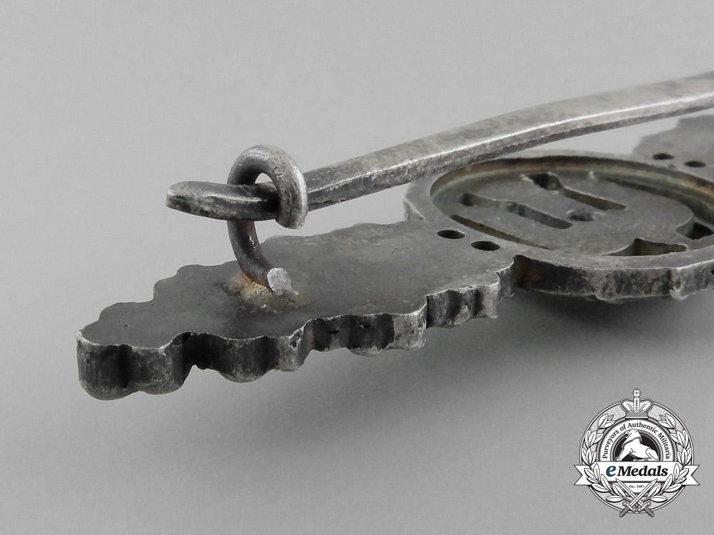 a_silver_grade_luftwaffe_bomber_squadron_clasp_with_case_d_7168