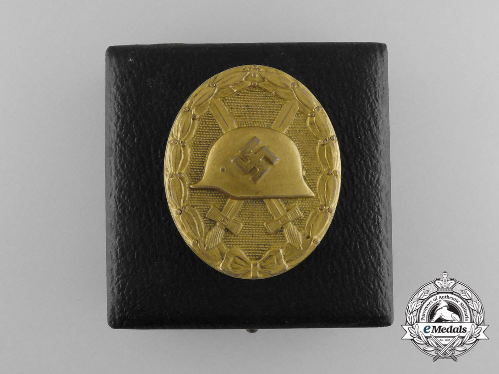a_gold_grade_wound_badge_by"_hauptmnzamt_wien";_in_case_of_issue_d_7171