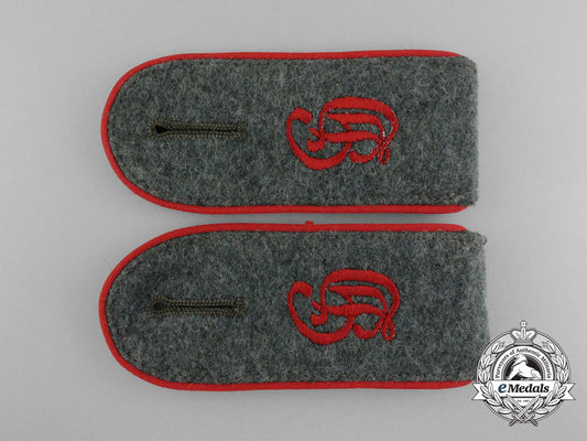 a_pair_of_großdeutschland_division_artillery_em_shoulder_straps_d_7189