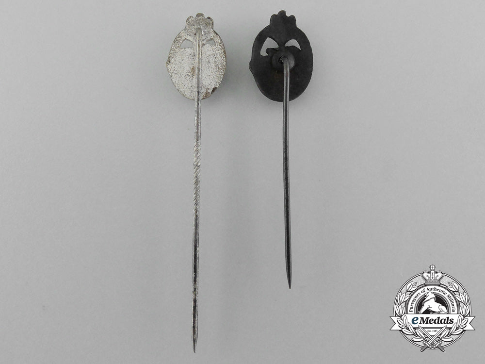a_lot_of_two_miniature_panzer_badge_stickpins;_bronze_and_silver_grade_d_7293