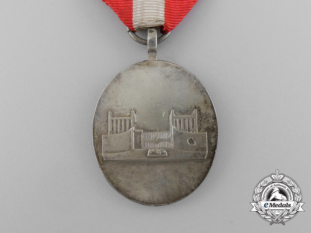 an1966_ghana_revolution_day_medal_d_7372