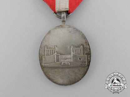 an1966_ghana_revolution_day_medal_d_7372