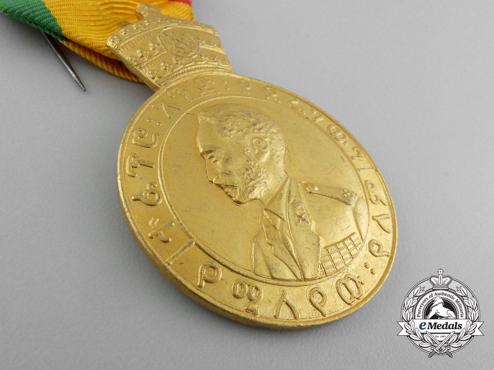 an_ethiopian_eritrean_medal_of_haile_selassie_i;_gold_grade_d_7379_1