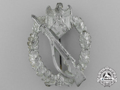 a_silver_grade_infantry_assault_badge_by_sohni_heubach&_co_d_7439