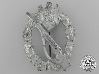 a_silver_grade_infantry_assault_badge_by_sohni_heubach&_co_d_7439