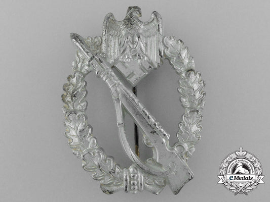 a_silver_grade_infantry_assault_badge_by_sohni_heubach&_co_d_7439
